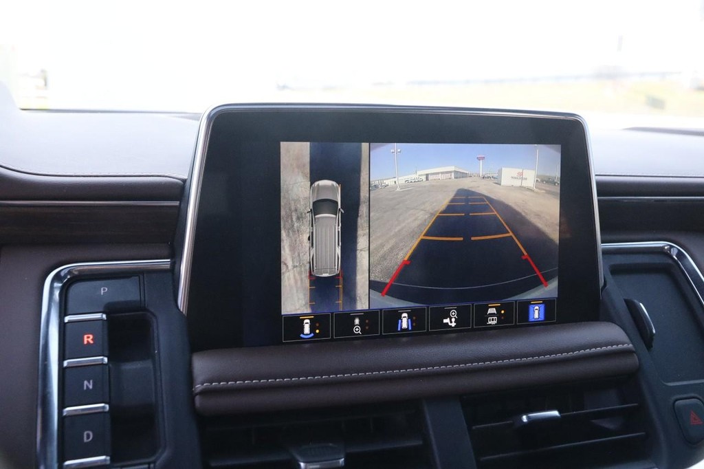 Chevrolet Tahoe Vehicle Full-screen Gallery Image 20