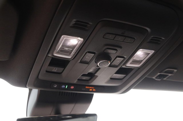 Chevrolet Tahoe Vehicle Image 23