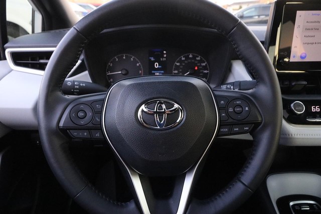 Toyota Corolla Vehicle Image 11