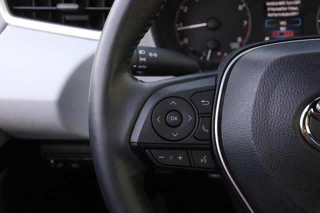 Toyota Corolla Vehicle Image 12