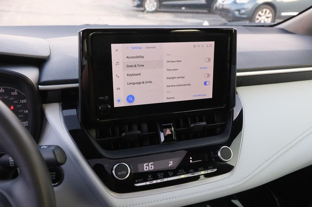 Toyota Corolla Vehicle Image 15