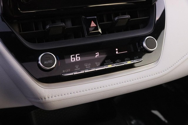 Toyota Corolla Vehicle Image 17