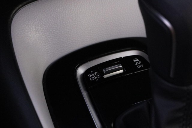 Toyota Corolla Vehicle Image 18