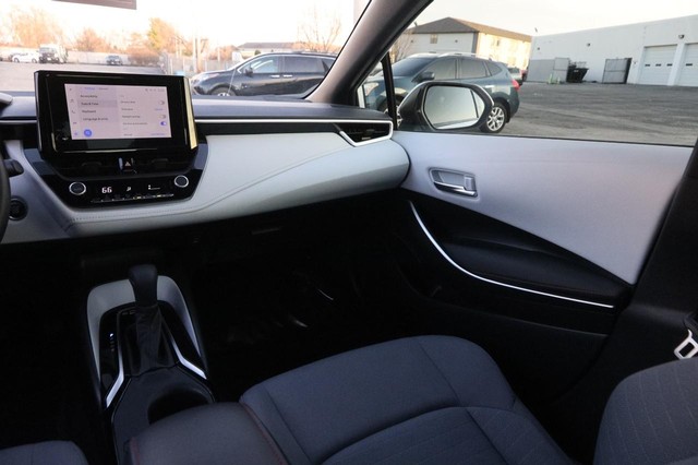 Toyota Corolla Vehicle Image 24