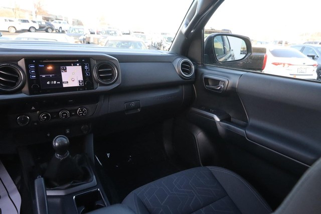 Toyota Tacoma Vehicle Image 23