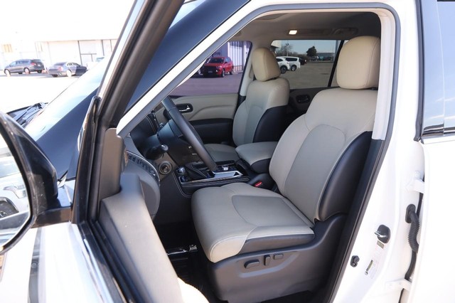 INFINITI QX80 Vehicle Image 10