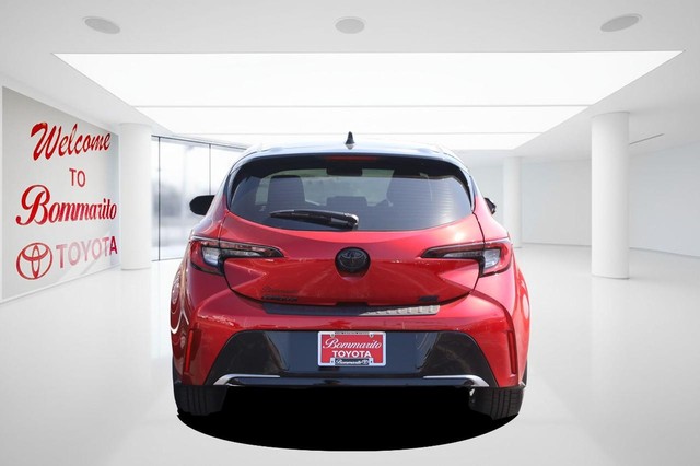 Toyota Corolla Hatchback Vehicle Image 06