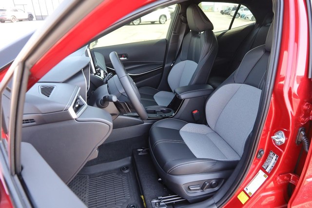 Toyota Corolla Hatchback Vehicle Image 08