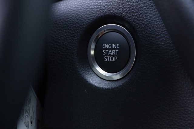 Toyota Corolla Hatchback Vehicle Image 14