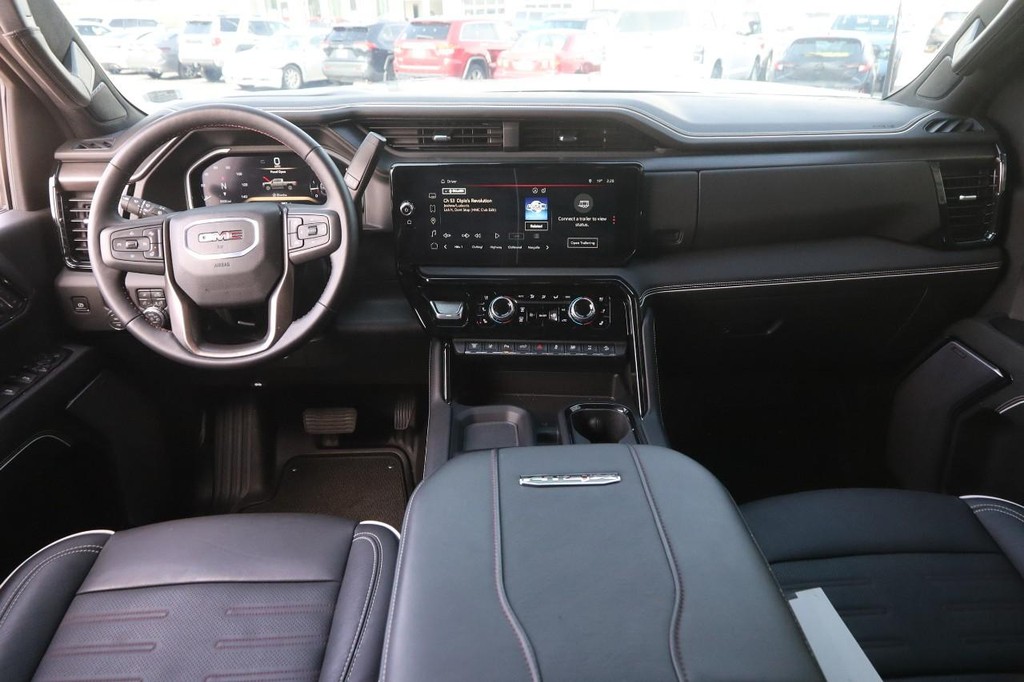 GMC Sierra 2500HD Vehicle Full-screen Gallery Image 22