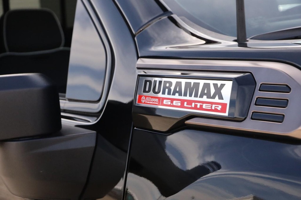 GMC Sierra 2500HD Vehicle Full-screen Gallery Image 28