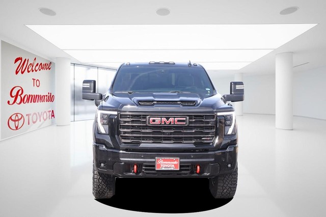 GMC Sierra 2500HD Vehicle Image 04