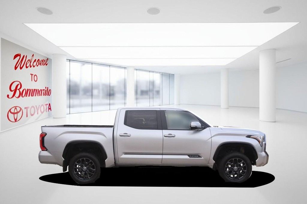 Toyota Tundra 4WD Vehicle Full-screen Gallery Image 5
