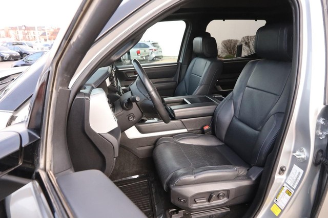 Toyota Tundra 4WD Vehicle Image 08