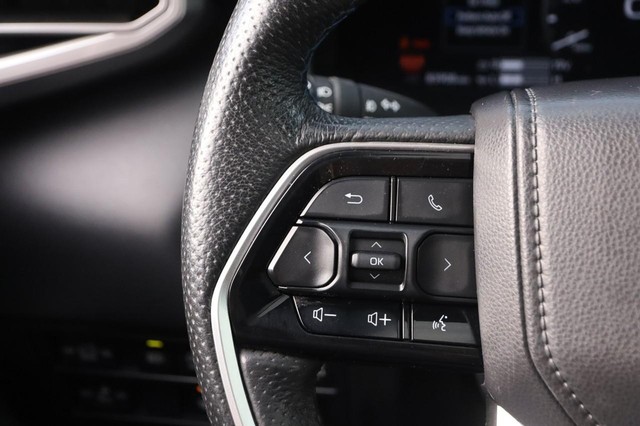 Toyota Tundra 4WD Vehicle Image 12