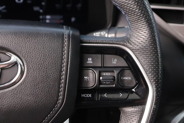 Toyota Tundra 4WD Vehicle Image 13