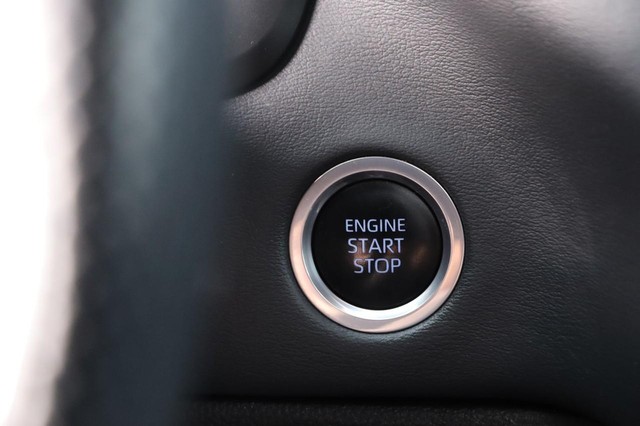 Toyota Tundra 4WD Vehicle Image 15