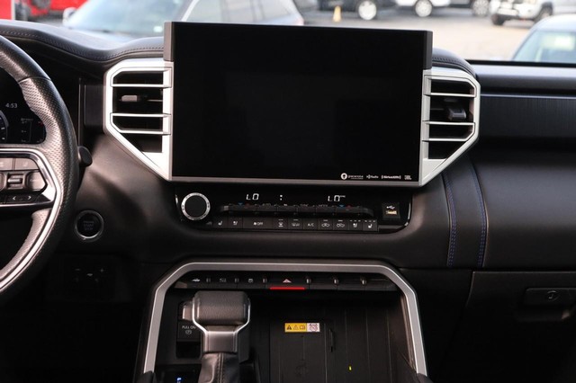 Toyota Tundra 4WD Vehicle Image 25