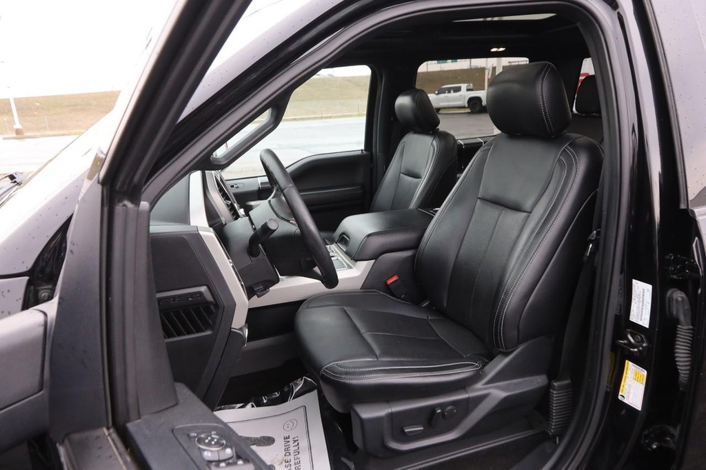 Ford F-150 Vehicle Full-screen Gallery Image 09