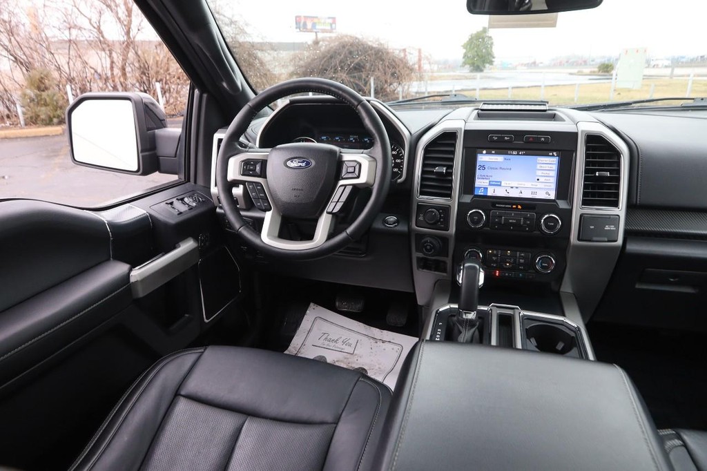 Ford F-150 Vehicle Full-screen Gallery Image 22