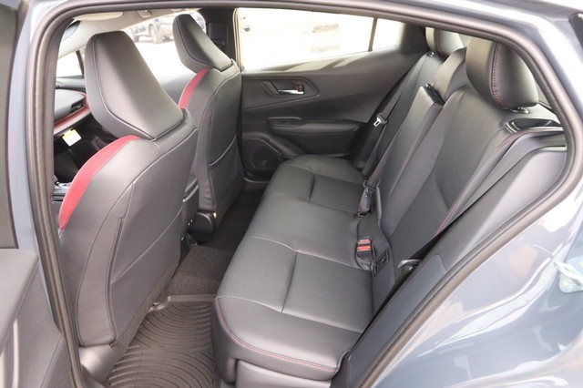 Toyota Prius Plug-In Hybrid Vehicle Image 11