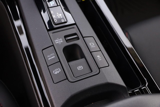 Toyota Prius Plug-In Hybrid Vehicle Image 20