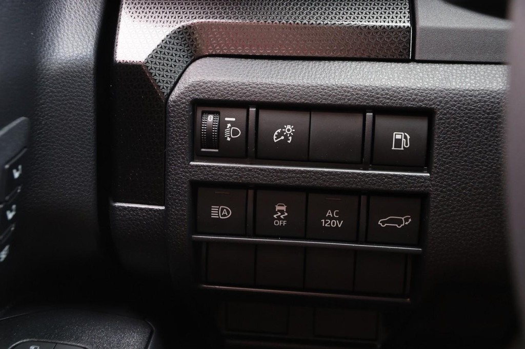 Toyota 4Runner Vehicle Full-screen Gallery Image 21