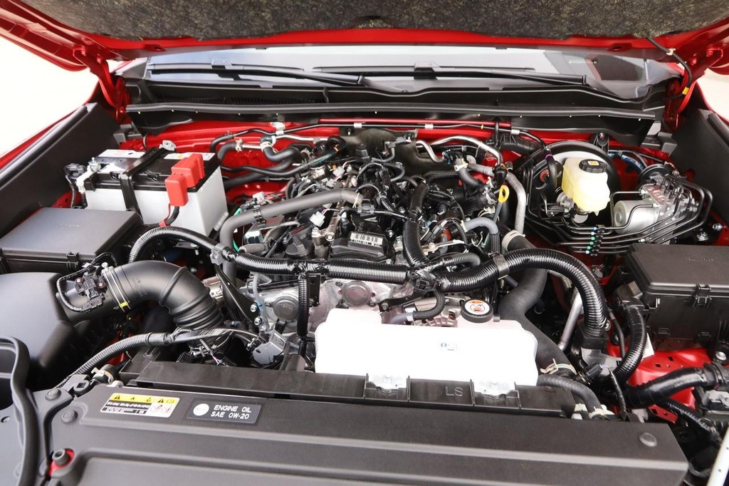 Toyota 4Runner Vehicle Full-screen Gallery Image 28