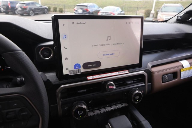 Toyota 4Runner Vehicle Image 17