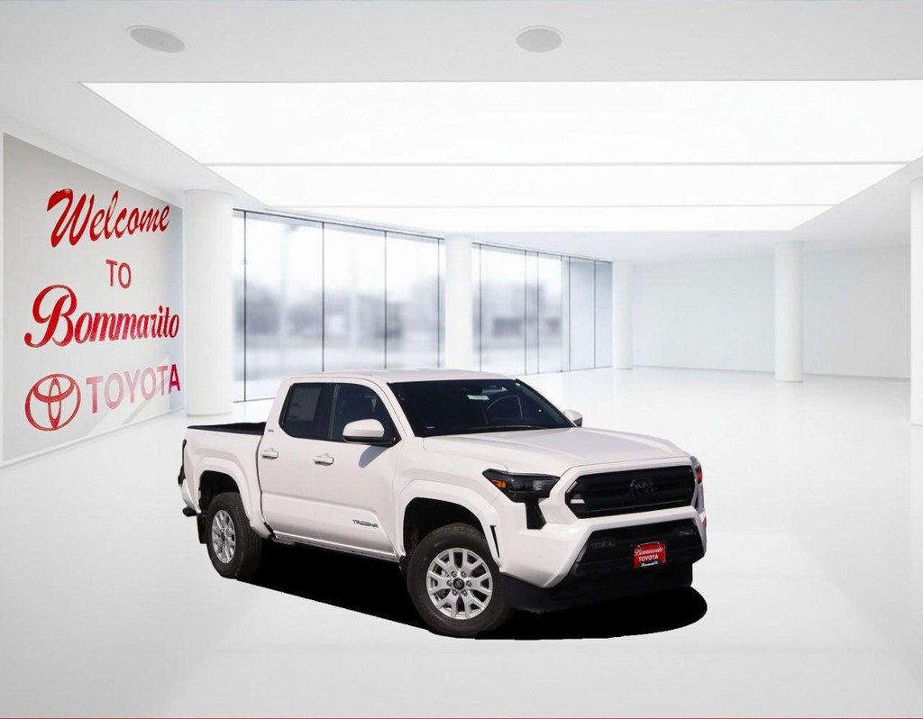 Toyota Tacoma 4WD Vehicle Full-screen Gallery Image 2