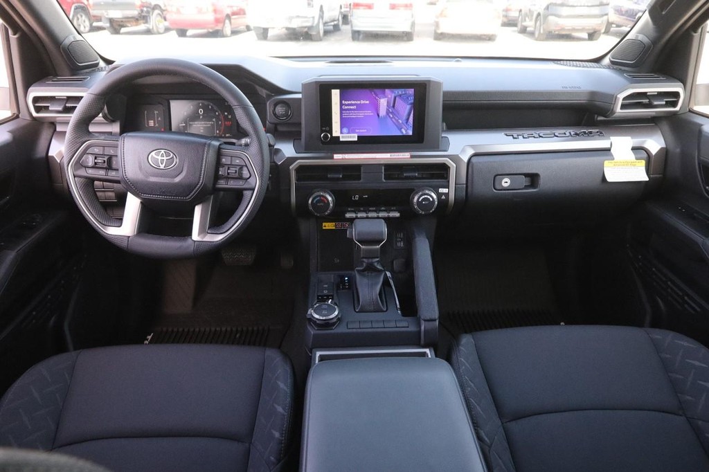 Toyota Tacoma 4WD Vehicle Full-screen Gallery Image 20
