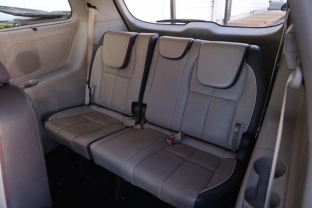 Kia Sedona Vehicle Image 10