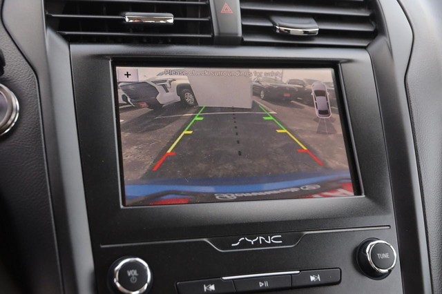 Ford Fusion Vehicle Image 17