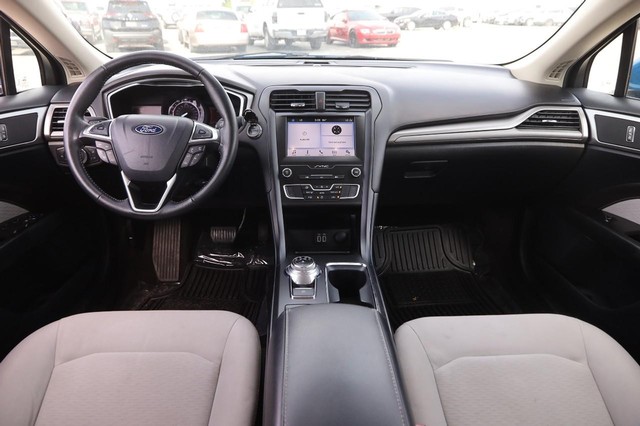 Ford Fusion Vehicle Image 20