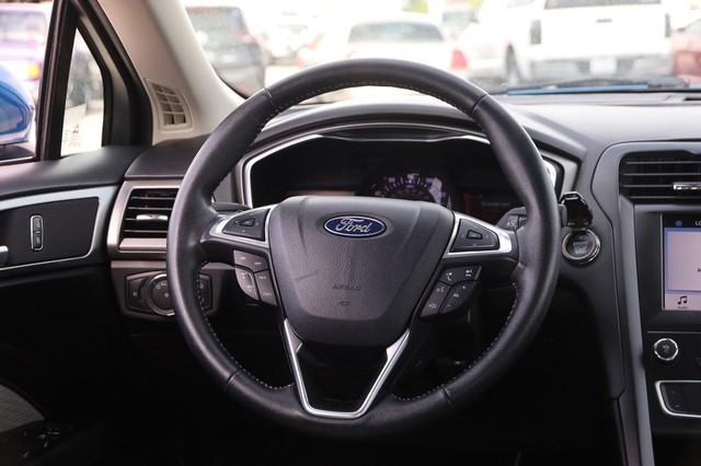 Ford Fusion Vehicle Image 22