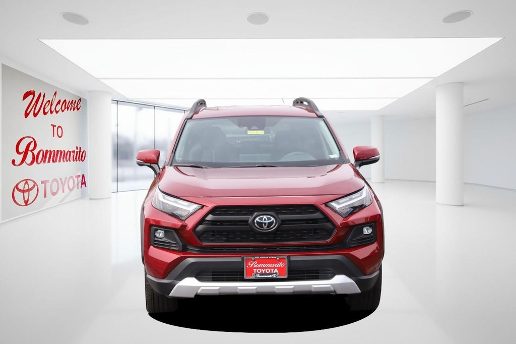 Toyota RAV4 Vehicle Full-screen Gallery Image 4
