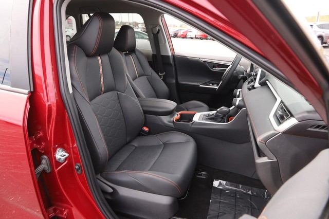 Toyota RAV4 Vehicle Image 25