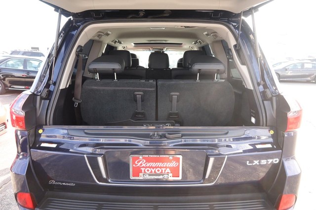 Lexus LX Vehicle Image 07