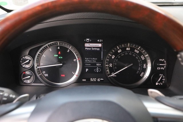 Lexus LX Vehicle Image 17