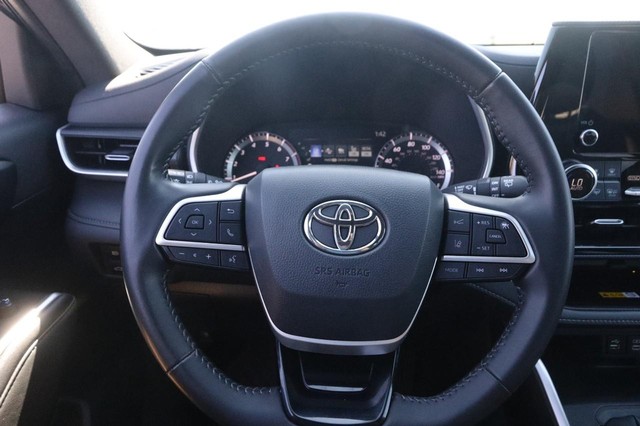 Toyota Highlander Vehicle Image 13