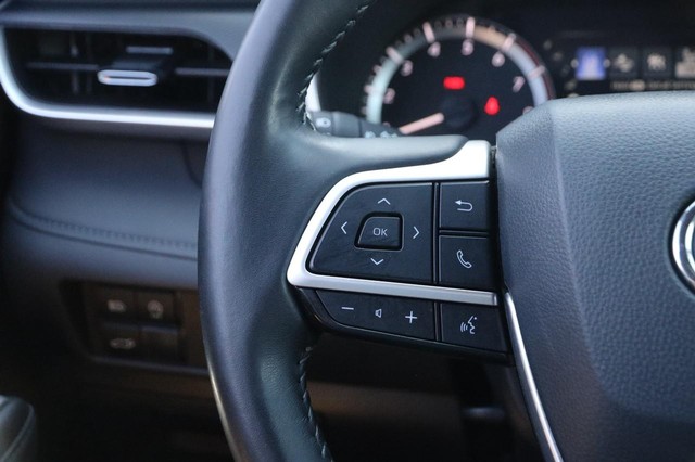 Toyota Highlander Vehicle Image 14