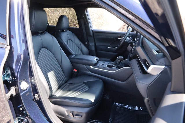 Toyota Highlander Vehicle Image 28