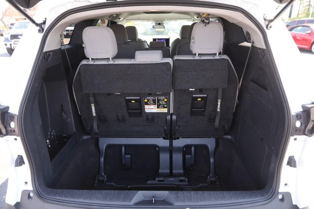 Toyota Sienna Vehicle Image 07