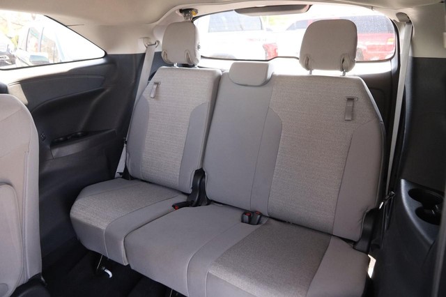 Toyota Sienna Vehicle Image 10