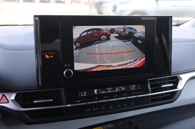 Toyota Sienna Vehicle Image 17
