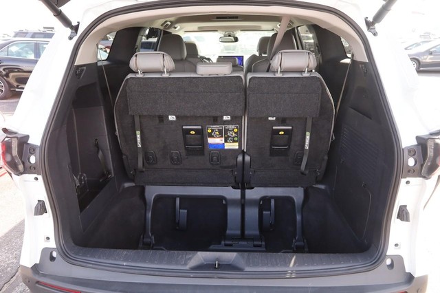 Toyota Sienna Vehicle Image 07