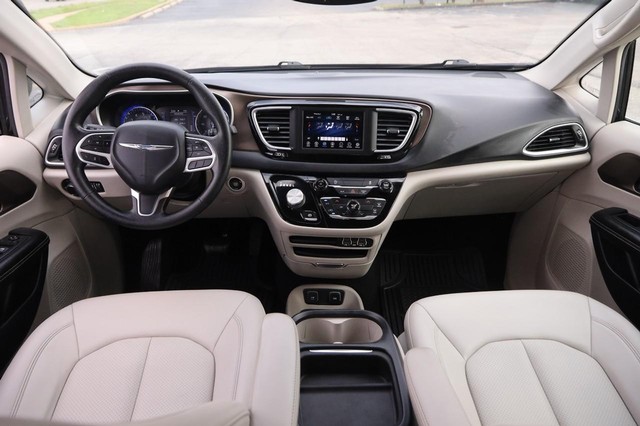 Chrysler Voyager Vehicle Image 23