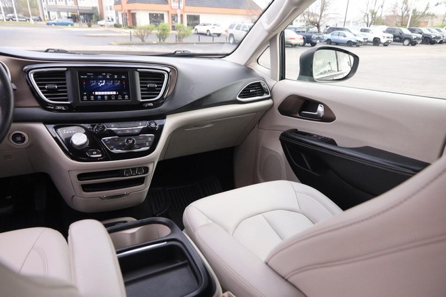 Chrysler Voyager Vehicle Image 27