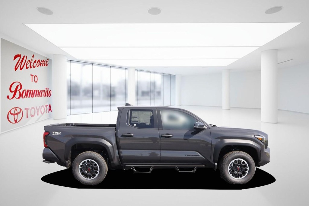 Toyota Tacoma 4WD Vehicle Full-screen Gallery Image 5