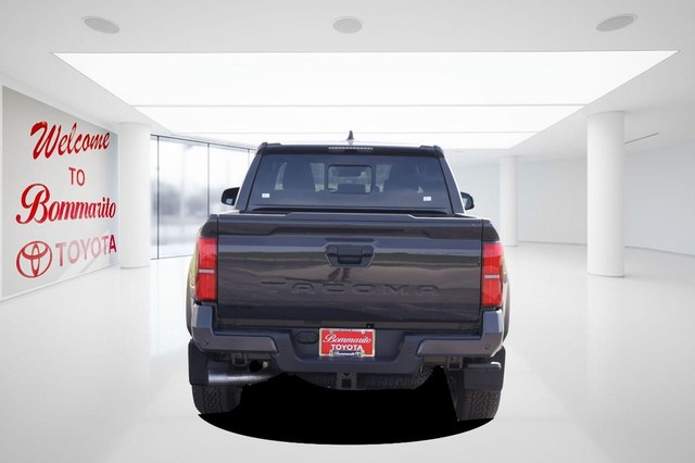 Toyota Tacoma 4WD Vehicle Image 06